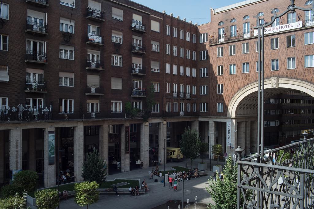 Rebecca Apartment Next To Synagogue Budapest Exteriör bild